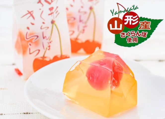 山形産のさくらんぼ使用のゼリーの写真、お土産物店で売上No.1の商品です